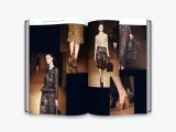 prada-catwalk-wer-angielska-waga-z-opakowaniem-2-668-kg
