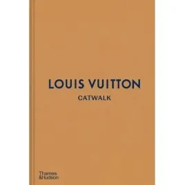 louis-vuitton-catwalk-wer-angielska