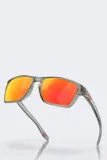 okulary-oakley-sylas-prizm-ruby-prizm-ruby-grey-in-plec-produkt-uniseks