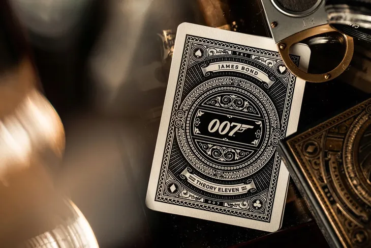 karty-james-bond-by-theory-11-bicycle-nazwa-karty-007-james-bond-rodzaj-podstawa