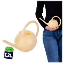 konewka-domowa-ogrodowa-do-podlewania-kwiatow-roslin-mala-plastikowa-12l