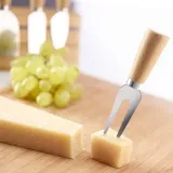zestaw-nozy-do-sera-5-szt-opakowanie-z-listwa-magnetyczna