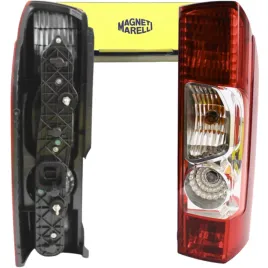 lampa-tylna-prawa-z-listwa-zarowka-ducato-boxer-jumper-magneti-marelli