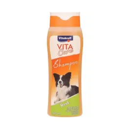 vitakraft-vita-care-szampon-dla-psa-ziolowy-300ml
