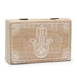 drewniane-pudelko-grawerowane-hamsa-biala