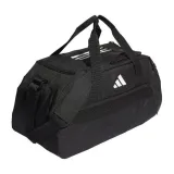 tiro-marka-adidas