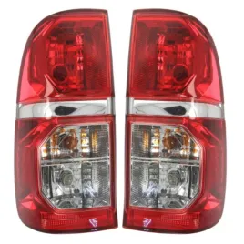 lampy-tylne-komplet-toyota-hilux-12-16-lewa-prawa-815500k160-815600k180