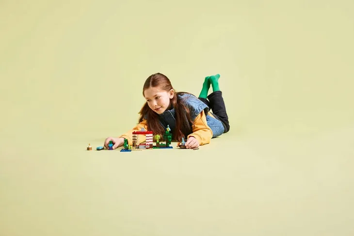 lego-minecraft-dom-tnt-w-dzungli