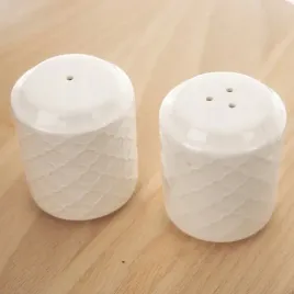 przyprawnik-na-sol-pieprz-stojak-serwetki-porcelan