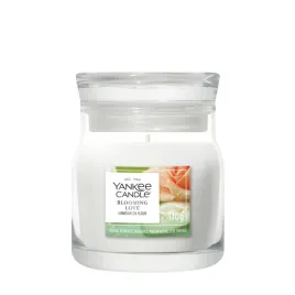 yankee-candle-blooming-love-swieca-mala-110-g-zapachowa