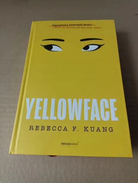 yellowface-fabryka-slow-wydawnictwo-fabryka-slow