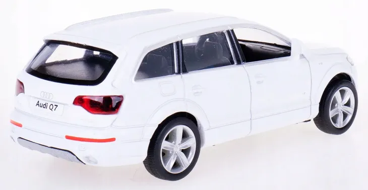 audi-q7-v12-bialy-daffi-material-metal-plastik