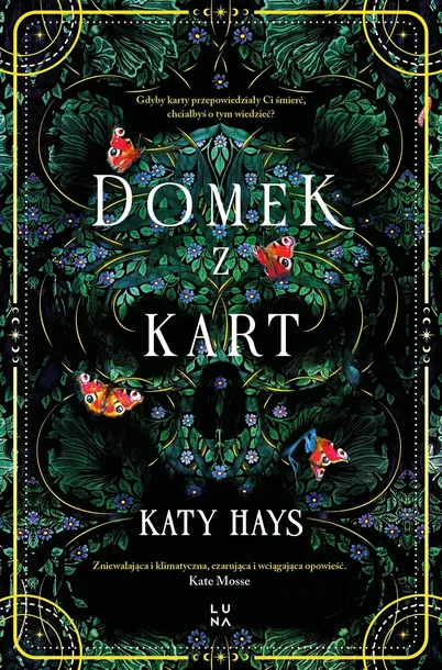 domek-z-kart-muza-stan-nowy