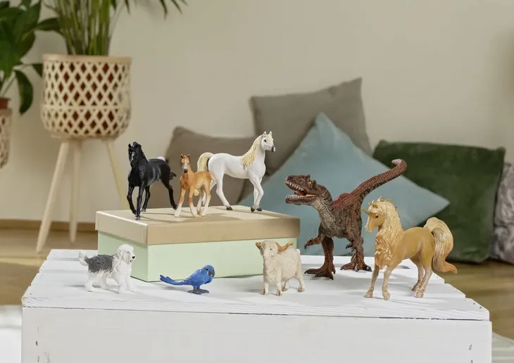 ogier-jednorozca-apollo-schleich-material-plastik