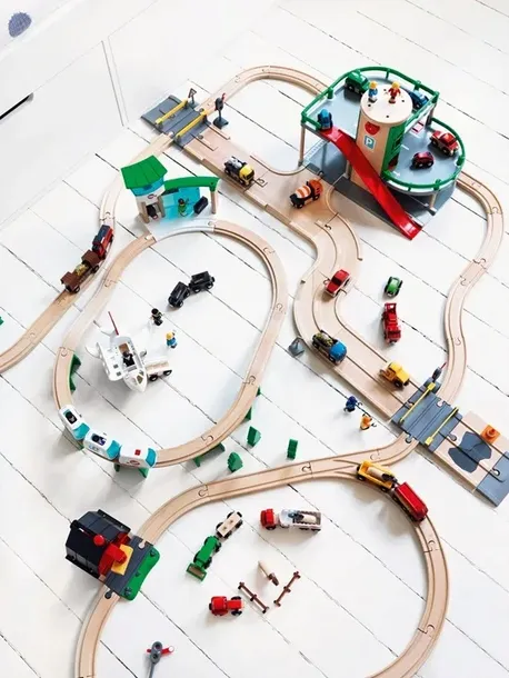 brio-parking-ravensburger-marka-brio