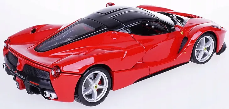 laferrari-1-24-bburago-bburago-skala-1-24