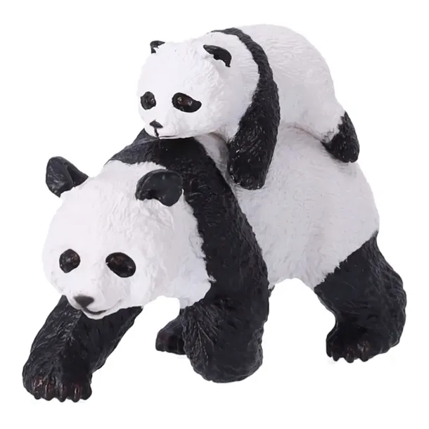 panda-z-mlodym-papo-bohater-inny