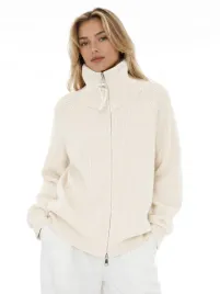 kremowy-sweter-damski-z-golfem-i-dwustronnym-zamkiem-cieply-ecru-oversize