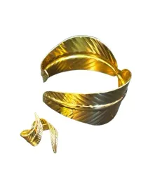 zlota-bransoletka-cuff-i-pierscionek-lisc-pioro-set-bizuterii