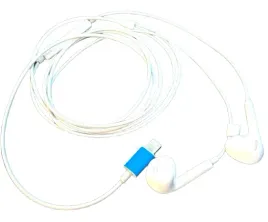 sluchawki-douszne-lightning-z-mikrofonem-i-przyciskiem