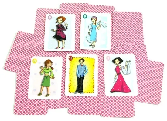 4-w-1-dziewczyny-alexander-material-karton