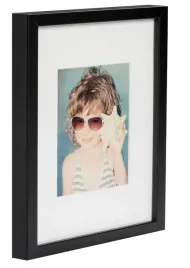 ramka-a4-21x30-czarna-stojaca-wiszaca-na-dyplom-certyfikat-producent-13x18