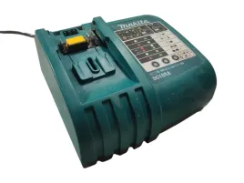 ladowarka-makita-dc18ra-t-akumulatorow-li-ion-7-2v-18v-230v
