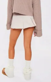 bezowe-spodnico-spodenki-mini-prettylittlething-xs