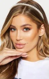 biala-perlowa-opaska-na-wlosy-prettylittlething-uniwersalny