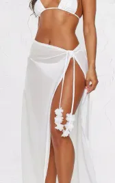 biala-przeswitujaca-narzutka-plazowa-prettylittlething-xxs