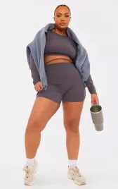 grafitowe-spodenki-treningowe-plus-size-prettylittlething-50