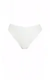 bialy-dol-od-bikini-prettylittlething-s-kolor-bialy