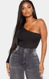 czarne-podkreslajace-sylwetke-body-na-jedno-ramie-prettylittlething-m