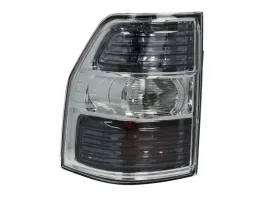 lampa-tylna-mitsubishi-pajero-iv-2010-2011-2012-2013-2014-2015-2016-2017
