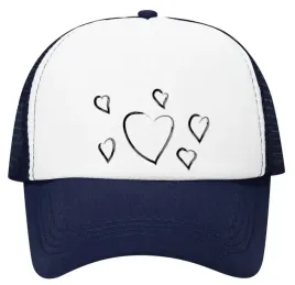 czapka-z-daszkiem-z-siatka-regulowana-serca-serduszka-heart-one-size