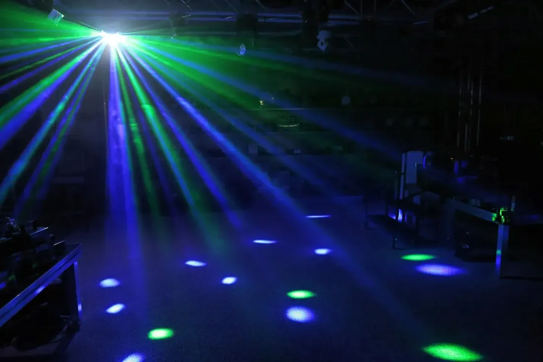 efekt-derby-led-beamz-butterfly