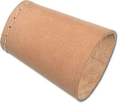 skorzany-kubek-do-gry-w-kosci-piatnik-nazwa-kubek-do-kosci