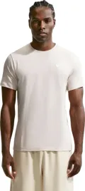 koszulka-meska-nike-club-tee-kremowa-ar4997-105