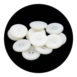guzik-28mm-dwie-dziurki-10szt-bialy