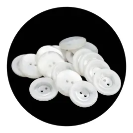 guzik-26mm-dwie-dziurki-10szt-bialy