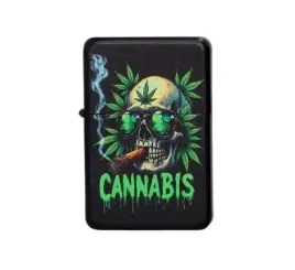 zapalniczka-benzynowa-czaszka-w-okularach-z-liscmi-napis-cannabis