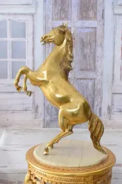 dziki-kon-figura-rzezba-z-brazu-zloconego-dziki-konik-rumak-secesja
