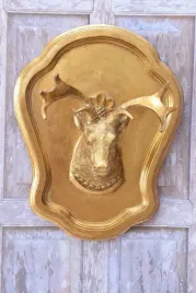 dekor-scienny-glowa-jelenia-zloty-jelen-piekna-ozdoba-scienna