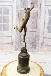 merkury-hermes-patron-interesu-biznesu-firmy-figura-rzezba-z-brazu