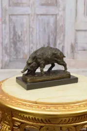 sygn-mene-grozny-dzik-mysliwska-figura-z-brazu-rzezba-prezent