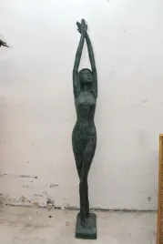 akt-kobiety-braz-patynowany-secesja-gola-kobieta-figura-z-brazu-160cm