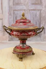 porcelanowa-waza-amfora-puchar-czerwona-secesja