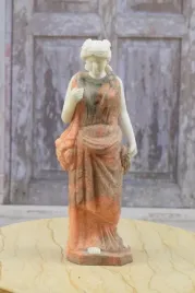 fortuna-bogini-grecka-marmurowa-figura-na-szczescie-rzezba-z-marmuru