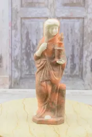 marmurowa-figura-kobieta-ze-zniczem-olimpijskim-art-deco-mitologia