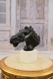 marmurowe-popiersie-glowa-konia-kon-marmur-figura-rzezba-prezent